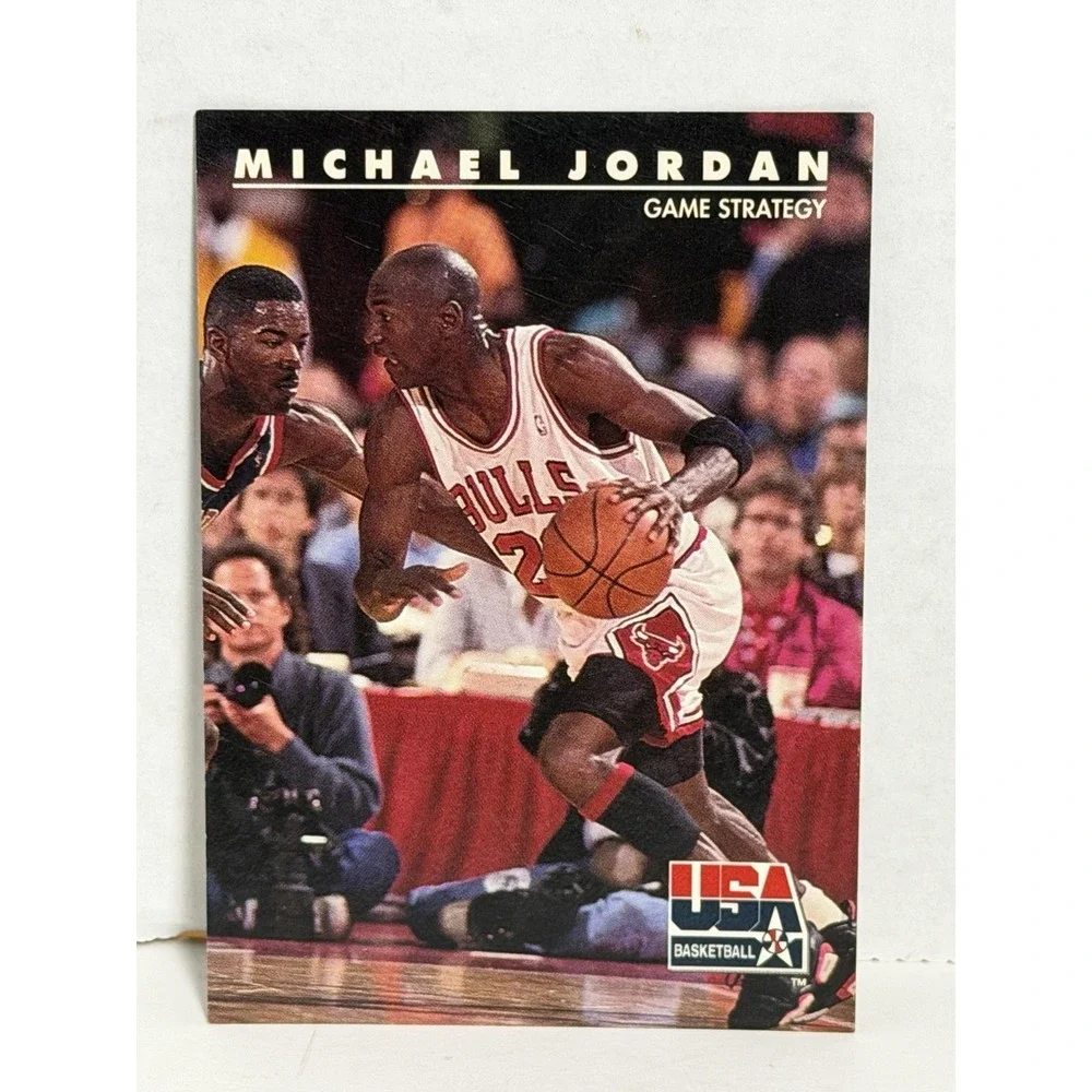 Lot of 3 1992 skybox Michael Jordan cards 39, 40, 105